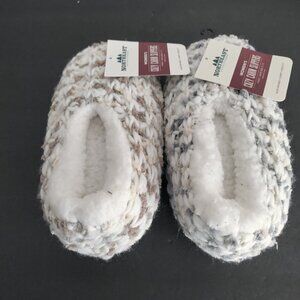 (2) NWT Northeast Outfitters Women's Cozy Cabin Slippers 5-7.5 Grey & Taupe